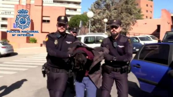 إسبانيا | محاكمة شاب قتل والدته خنقا و أكل أجزاءا من جثتها