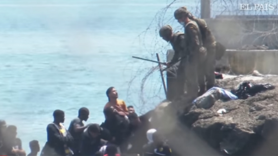 بالفيديو | مشاهد مصورة تفضح رمي جنود إسبان لمهاجرين في البحر
