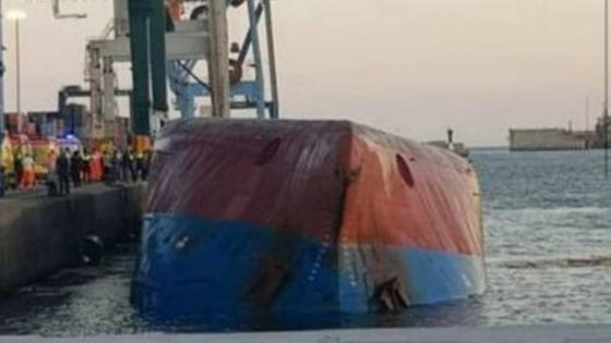 إسبانيا | إصابة 03 أشخاص وفقدان إثنين آخرين جراء إنقلاب سفينة شحن بميناء “كاستيليون دي لا بلانا”