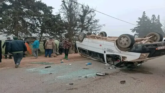 بلفاع | إصابة 12 شخصا في اصطدام بين “بيكوب” وحافلة لنقل المستخدمين