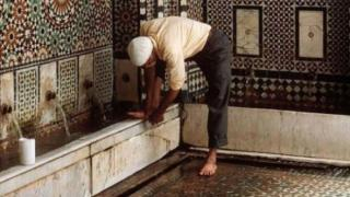 المغرب | وزارة الأوقاف تنتظر رأي وزارتي “الصحة” و”الداخلية” لإعادة فتح أماكن الوضوء