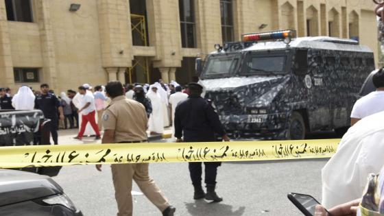 Police cordon off the Imam Sadiq Mosque after a bomb explosion following Friday prayers, in the Al Sawaber area of Kuwait City June 26, 2015. Four people were killed in the suicide attack on Friday on the Shi'ite Muslim mosque in Kuwait City, the governor of Kuwait City Thabet al-Muhanna said. REUTERS/Jassim Mohammed