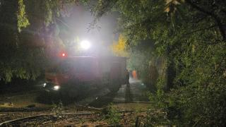 عاجل | الوقاية المدنية تسارع الزمن لتطويق حريق بالسكن الإداري للمياه والغابات