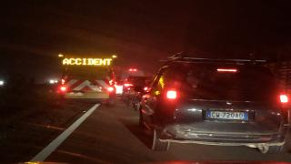 الطريق السيار “جرسيف – امسون ” | إصابة ثلاثيني إثر إنقلاب شاحنة