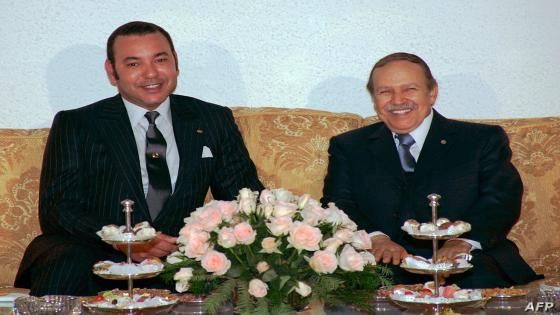 Moroccan King Mohammed VI (L) meets with Algerian President Abdelaziz Bouteflika 21 March 2005 in Algiers on the sidelines of the Arab Summit. AFP PHOTO STR