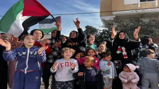 وسط إحتفالات الغزاويين | بدء وقف إطلاق النار في قطاع غزة