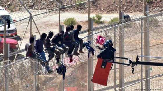 تطوان | إجهاض مخطط لاقتحام جماعي لسبتة المحتلة وتوقيف 59 شخصا