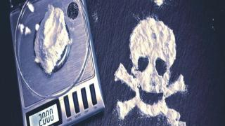 ادريوش | جرعة زائدة من الكوكايين تنهي حياة شابة كانت رفقة عشيقها