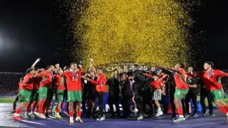 بعد التتويج بكأس العالم | الملك محمد السادس يهنئ أشبال الأطلس