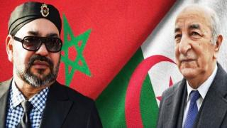 عبر برقية | جلالة الملك يعزي تبون في ضحايا الحرائق ويعبر عن تضامن الشعب المغربي مع أشقائهم بالجزائر