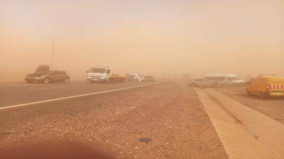 نشرة إنذارية | رياح قوية تصل لـ 100 كلم/س تضرب عدة أقاليم الجمعة