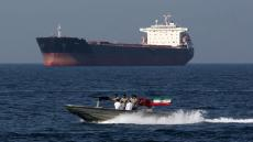 بسبب الحصار الأمريكي | إيران تعلن إعادة إغلاق مضيق هرمز