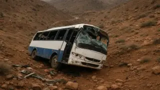 ورزازات | إنقلاب حافلة بمنحدر جبلي يخلف عشرة أشخاص بين قتيل وجريح