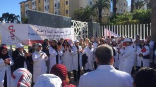 التصعيد في قطاع الصحة متواصل | الحكومة توافق على 12 بند من اصل 17 و النقابات تتشبت بجميع النقاط المطلبية