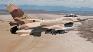 منطقة المحبس | القوات المسلحة الملكية تستهدف بغارة تحركات مشبوهة قرب الجدار العازل