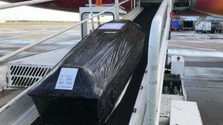 الفقيه بن صالح | أسرة تتسلم جثة سيدة من إيطاليا بالخطأ بدل جثة إبنها