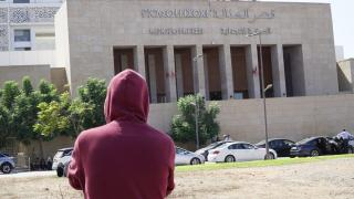 الرباط | شباب أمام القضاء بسبب شعارات الحرية والتعليم وفلسطين