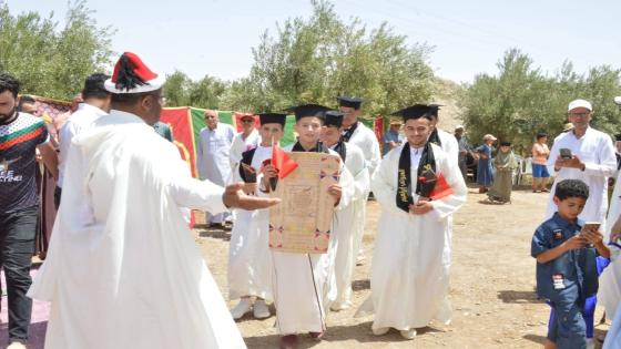 إقليم جرسيف | عرس إحتفالي بمناسبة ختم 16 طالب وطالبة للقرآن الكريم بتادرت