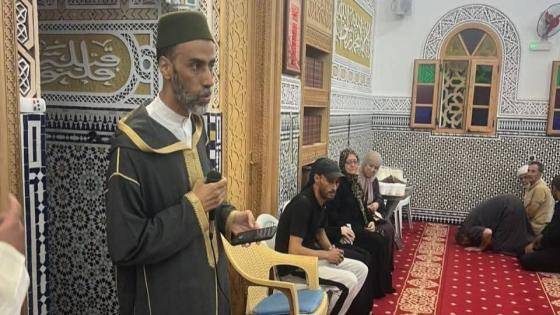 أسمت نفسها “آية” | إسبانية تعتنق الإسلام بمسجد عثمان بن عفان بجرسيف