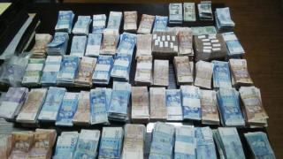 ناهز 11 مليون سنتيم | قاصر تسرق مبلغا ماليا مهما من والدها و تسلمه لعشيقها بإقليم الناظور