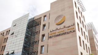 بالرغم من تراجعه | 2,5 مليون مغربي يئنون تحت وطأة الفقر متعدد الأبعاد