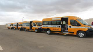 جرسيف | عامل الإقليم يشرف على توزيع 06 سيارات للنقل المدرسي ، إثنين منها لجمعيتين + صور و فيديو