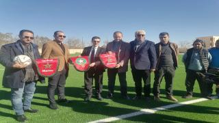 جرسيف | وفد من الجامعة الملكية يشرف على تسليم ملعب الشويبير بعد تكسيته بالعشب الإصطناعي + صور