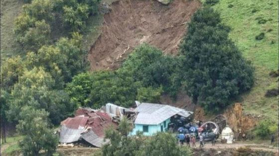 شفشاون | نجاة أسرة بعد إنهيار منزلها بسبب إنجراف للتربة