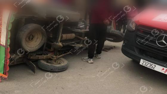 جرسيف | إصابة شخصين في إصطدام بسن سيارة و دراجة تريبورتور بحي حرشة عراس + صور