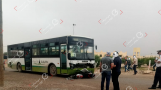 جرسيف | إصابة شخصين في إصطدام بين حافلة للنقل الحضري و دراجة نارية بتجزئة الحرية {دوار الليل} + صور