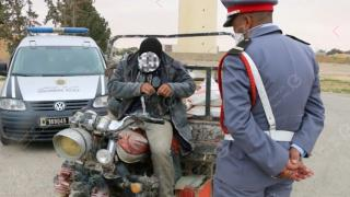 إقليم جرسيف | الدرك يوقف شخصا على متن تريبتور متلبسا بحيازة الأكياس البلاستيكية المحظورة