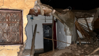 جرسيف | عدسة جرسيف زووم ترصد لحظة إنهيار منزل بفعل السيول بدوار الزركان + فيديو