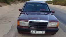 بعد سرقتها بمحيط سوق جرسيف | العثور على سيارة ميرسيديس 190 بمدينة تاوريرت