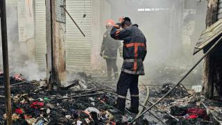 الناظور | النـ.ـار تلتهم محلات تجارية بسوق الجوطية “سوق الجمعة القديمة”