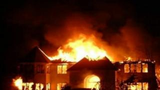 إسبانيا | مصرع مسنة وإصابة 18 آخرين في حريق بدار للمسنين