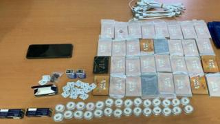 وجدة | توقيف عشريني متورط في ترويج أجهزة إلكترونية للغش بالإمتحانات