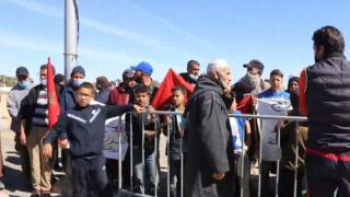 جرسيف | ساكنة دواوير غياطة و حمو و الزركان تحتج أمام عمالة الإقليم للمطالبة بانصافهم في برنامج إعادة الإيواء + فيديو