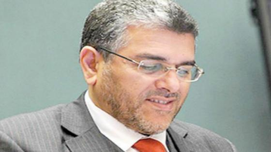 وزير الدولة المكلف بحقوق الإنسان والعلاقات مع البرلمان، المصطفى الرميد، يقدم إستقالته من عضوية الحكومة