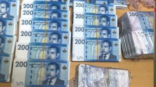 تطوان |توقيف شبان متورطين في تزوير الأوراق المالية وحجز 160 مليون سنتيم لديهم + صورة