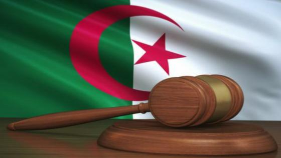 الجزائر | الإعدام لمؤذن مسجد قتل زوجته الحامل بتوأم ذبحا + فيديو