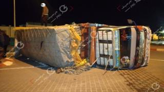 جرسيف | خسائر مادية إثر إنقلاب شاحنة محملة بالتفاح قرب ساحة 06 نونبر + صور و فيديو