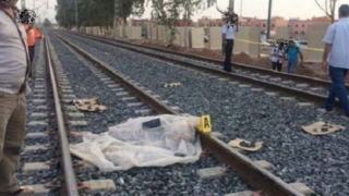 وجدة | مصرع طفلة و إصابة شقيقها بجروح إثر صدمهما من طرف القطار بحي المحرشي + صورة