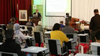 دراسة | مجتمع الصحافة بالمغرب “شيخوخي”.. والإناث يتفوّقن على الذكور في معدل الأجور