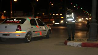 في إطار تخفيف التدابير الإحترازية | الحكومة تقرر السماح بفتح المحلات و المقاهي إلى الـ11 ليلا