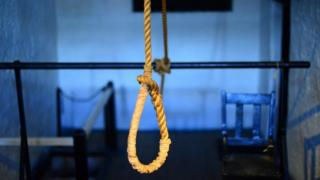 بعد شهرين من وفاة زوجها | أرملة ثلاثينية تنهي حياتها بواسطة حبل نواحي اشتوكة آيت باها