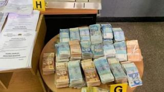 وجدة | من بينهم طبيبان..توقيف 06 أشخاص بشبهة تزوير إختبارات كورونا + صور