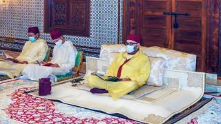 بحضور جد محدود | جلالة الملك محمد السادس يحيي ليلة المولد النبوي