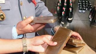 إقليم جرسيف | حجز كمية مهمة من المخدرات و الكحول المهربة في مداهمة منزل أحد مروجيها بدوار حمو