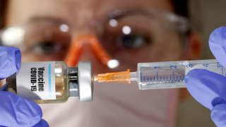 وزير الصحة آيت الطالب يكشف موعد انطلاق حملة التلقيح الوطنية ضد كورونا