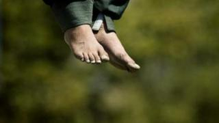 إقليم تاوريرت | العثور على جثة أربعيني معلقة بشجرة بسيدي شافي